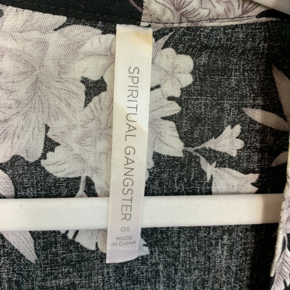 Spiritual Gangster Floral Black White Duster Robe Cardigan size OS - Picture 3 of 8